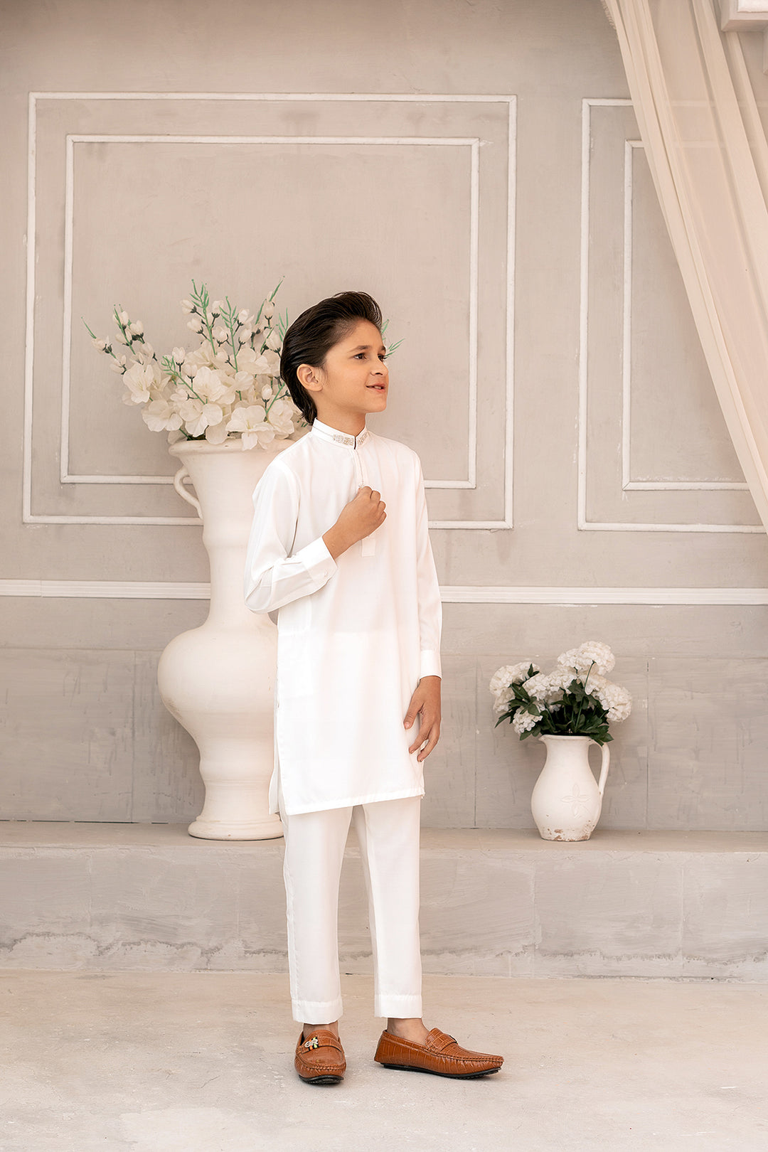 Off White Hand Embroidered Kurta Trouser