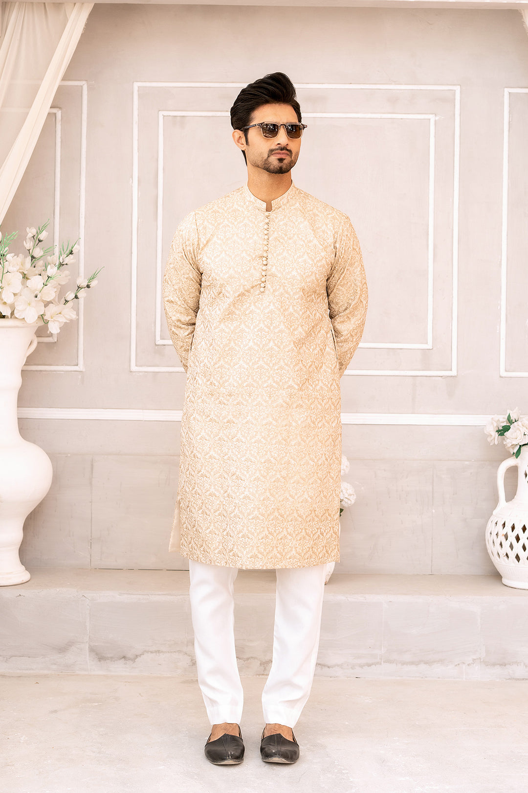 Biege Embroidered Kurta Trouser